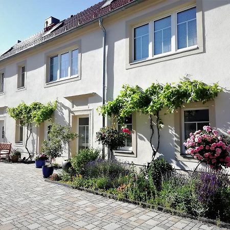Ferienhof Graefe - 3-Seiten Hof Mit Grossem Garten, Pool & Sauna Meißen Buitenkant foto